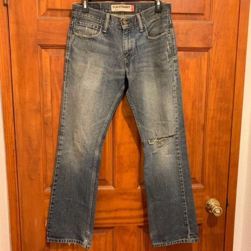 LEVI’S 514 JEANS SIZE 29X30
